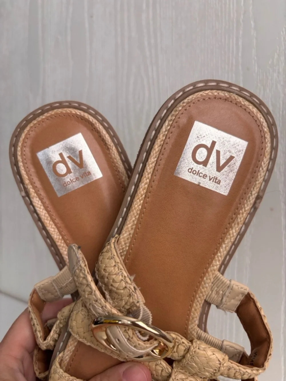 dv by Dolce Vita | Beige Woven Slide Sandals | Size 9.5 - Picture 2 of 6